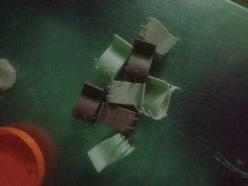 Product Review of Lô uốn tóc máy bay Hàn quốc kẹp cố định màu dễ thương M056 from t**c v** 0