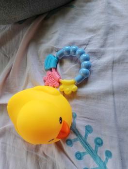 Product Review of Little Yellow Rubber Duck Baby Bath Shower Squeeze Toy from p**3 0
