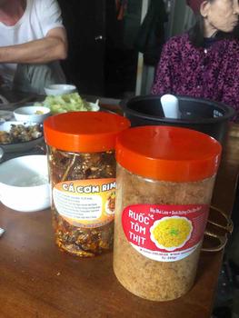 Product Review of Combo 2hộp: Cá Cơm Rim và Ruốc Tôm Thịt ( 350g 1hộp ruốc-300g cá) from N**p 0