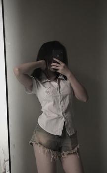 Product Review of Áo SƠ MI CHIẾT EO Buộc Nơ Có Túi Ngực Dành Cho Nữ Phong Cách Hàn Quốc - CE01 from N**n T**u G** H** 0