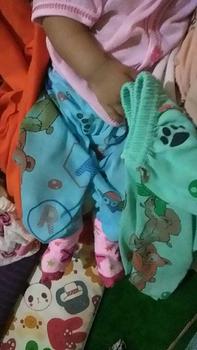 Product Review of 12 pcs celana panjang bayi karakter Nyaman Lembut Kuning dasar bentuk from p** k**g r**n 0