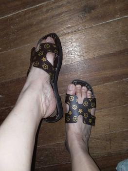Product Review of New Fashion Sandals Ladies footwear Casual Flat Slippers for Women summer Shoes Walking Shoes Girl Comfort from r**9 2