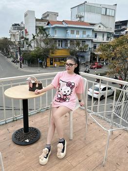 Product Review of TRENDYBOUTIQUE- ÁO PHÔNG CỘC HỒNG HỌA TIẾT MÈO from T**u V** ** 1