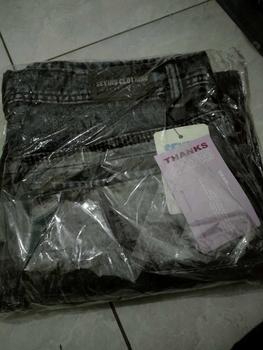 Product Review of Sevins - Highwaist boyfriend jeans snowblack from t**u 3