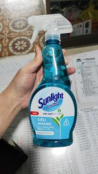 Product Review of Nước Xịt Sunlight Lau Kính Siêu Nhanh - Chai 520ML (Nâng Cấp Từ CIF) from P** T**g X** M** T**h L**g 0