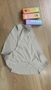 Product Review of BOM Sister x Ngọc Trinh - Quần lót nữ không viền su đúc, đáy hai lớp thông hơi, màu trơn ngẫu nhiên MUQ2506 from h**i 1