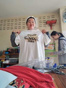 Product Review of MXC T-SHIRT （1201）เสื้อยืดสไตล์อาร์ตๆแนววินเทจ เสื้อแขนสั้นแฟขั่นหญิงและชาย 10 สีให้เลือก คอกลม Man from พ**ย 0