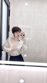 Product Review of Áo Kim Sa Nhũ BlingBling A10 Women  -> Sơ Mi Nữ Dáng Giấu Quần Form Rộng by @ngoctienstore Nhung from P**g T** 9** 1