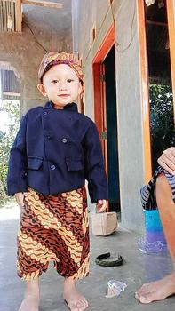 Product Review of COD!!! Setelan Beskap Anak + Celana Batik / Jarik Instan Coklat + Blangkon Solo (Ukuran Bayi 0 Tahun Sampai SD) #PAKAIAN ADAT JAWA# #TEDAK SITEN# #BISA BAYAR DI TEMPAT# from Z**0 1