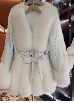 Product Review of Quần short nữ ren xếp tầng xoè bồng mêm mại mùa hè phối nơ Top nữ from P**g A** D**h 0