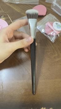 Product Review of Cọ Trang Điểm Kem Nền Đường Viền, LiliBeauty, S47 from P**1 1