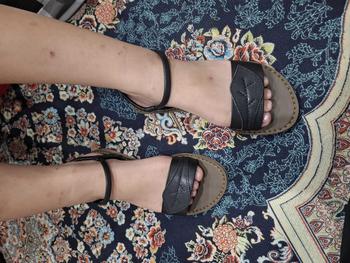 Product Review of GHShoes VD03 - Giày sandal nữ quai lượn sóng mũi tròn đi học đi chơi DéP đi chơi đi làm Chân đế phẳng (1 cm trở xuống) Dép xăng đan Jean Đế Bằng dép  nữ ngang thấp 1402 from N**t T**h 0