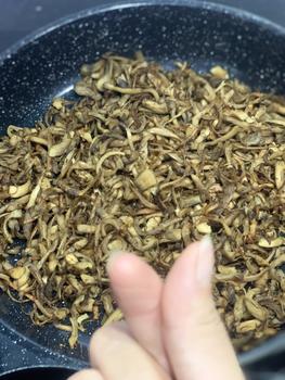 Product Review of Chân Nấm Hương Khô Việt Nam túi 1kg from L**h T** 2