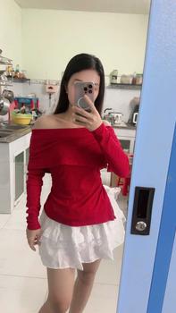 Product Review of Sét đồ nữ 2 món áp chất thun nhũ phối viền ren kèm chân váy nhung xinh xắn from D**g x**2 1
