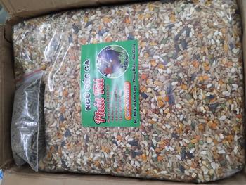 Product Review of 5kg Ngũ Cốc Gà 15 Hạt,Không Cám( Tặng Cám Cỏ Linh Lăng) from ** ** ** ** 0