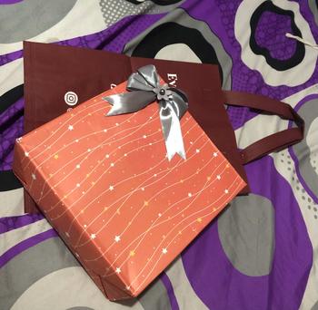 Product Review of Kado Ulang Tahun Cewek / Hampers Cewek Hijab from R**y N**k 0