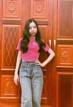 Product Review of Quần Jean Ống Rộng "Uri Jeans" Tulidu, Ống Đứng Rộng Chất Co Giãn Vải Cotton Jeans Cao Cấp [S90] from É** N** 0