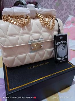Product Review of PAKET RESELLER PUSAT JIMSHONEY SEMARANG (ISI TAS JAM DOMPET) from U**a 3