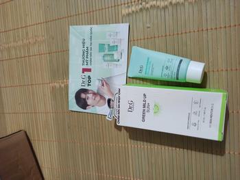 Product Review of (Quà tặng 1 Nước tẩy trang 30ml)Kem chống nắng thuần vật lý cho da nhạy cảm Dr.G Green Mild Up Sun+ SPF50+ PA++++ 50ml from N**👋 2