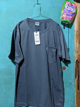 Product Review of (Paket isi 4 Pcs) Kaos Pocket Saku MBN Pria Wanita Fashion Army Cream Distro Hitam Katun from m**o 2