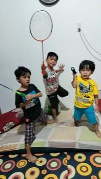 Product Review of (21lbs) BUNDLING 3 Raket Badminton dan 3 Grip from r**i 1