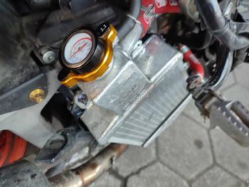 Product Review of Tutup Cap Radiator Indikator Suhu Temperatur 1.1 Model D1 Motor Mobil Variasi Satria FU NSR CB150R Nmax Old/Nmax Aerox  Vario 125/150 Fi Air Besi Penutup  Motorcycle from c**z 0