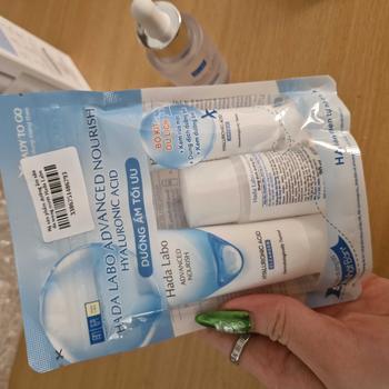 Product Review of Serum dưỡng ẩm Hada Labo Advanced Nourish Hyaluronic Acid 30 ml from N**n M** 0