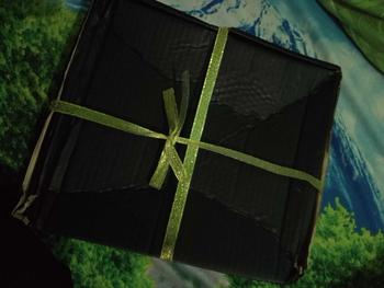 Product Review of Hoodie Box Kado Cowok Kado Jaket Tebal / Hampers Hoodie Kado Ulang Tahun Cowok Pria / Giftbox Laki - Laki Anniversary Keren Distro Sweater Jepang Zipper from _**i 0