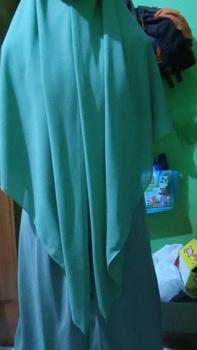 Product Review of Kerudung Segi empat oval Syari 140x140 ceruty babydoll premium Jilbab Muslim Nyaman from i**a 0