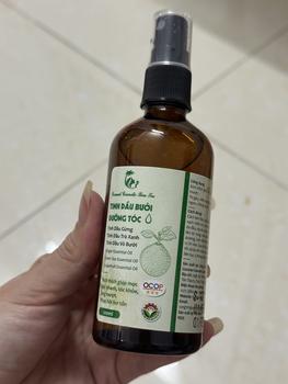 Product Review of Xịt Dưỡng Tóc tinh dầu Bưởi, Gừng và Trà Xanh from M** N**c L** ** 3