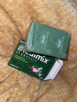 Product Review of Xà Phòng Medimix 18 Loại Thảo dược Ayurveda Tác Động Nhanh 125g Dưỡng Body Skincare from z**⪨ 1