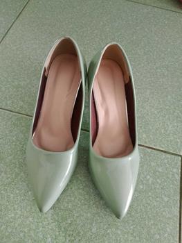 Product Review of Giày Cao Gót Nữ MŨI trơn Giày búp bê mũi nhọn nữ tính cao 5p và 7p - size 35 - size 40 mã Cotron Shoes from K**u K** Á** 3