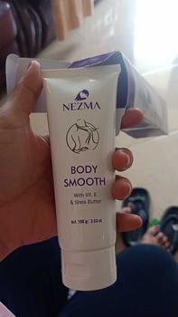 Product Review of Body Smooth  Super ajaib Pasmina abel  Rmc(Mengatasi kulit setrekmat/ sensitif dan mecerahkan kulit  Kusam( Lotion Mencerahkan kulit sehat) from u**l 1