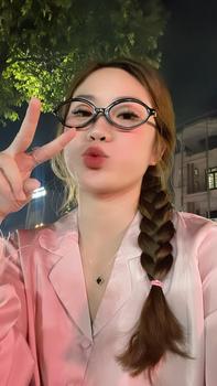 Product Review of Đồ Bộ Pijama Lụa LaTin Tơ Tằm Lông Vũ Sợi Thiết Kế Nữ (Có Túi 40kg-58kg) Women Áo from B**H P**G ** 0