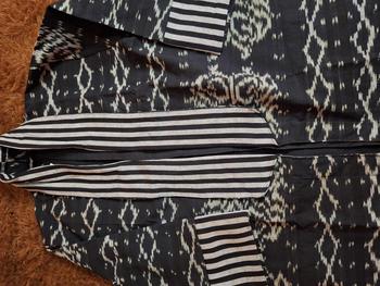 Product Review of Shanaya Baju Batik Wanita Blus Blazer Tenun Original Outer Batik Kerja Cantik Elegan Cocok untuk baju kerja kuliah atasan  cardigan  formal  kantor Casual  Nyaman Motif Katun Panjang Hitam from A**i 0