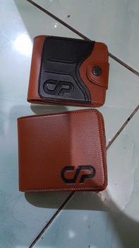 Product Review of Dompet Pendek Pria Wanita Kulit Sintetis Premium Classic Project Variasi Kulit PU Polos Setrip Cowok from I**M D**N 0