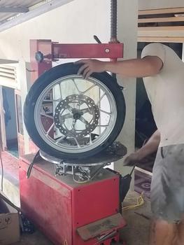 Product Review of 1 Cái Vỏ Lốp Xe HVR 17 inch Không Ruột cho Exciter Winner Raider Satria Sonic (SL 1 cái) - Vỏ Lốp Xe Máy from L** P**c H** 0
