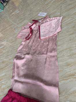 Product Review of Áo dài UYỂN NHƯ bé gái chất lụa gấm hoa cao cấp cho bé 8-30kg tặng bờm ngọc trai - B132 from d**3 1
