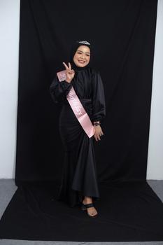 Product Review of Vannya Dress Satin Silk Premium Bridesmaid Viral Long Dress Serut Pesta Kondangan Karet Muslim Wanita Gamis Maxi Panjang Armani Gaun Biru Navy Formal Velvet Putih Menyusui Coklat Hitam from V**7 0