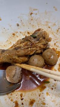 Product Review of น้ำซอส เมษา ก๋วยเตี๋ยวแห้ง (เผ็ด) from พ**n 1