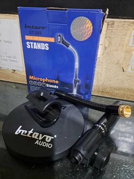 Product Review of Betavo Audio Stand Mic ST 203 Accessories from A**d A**༄ 1