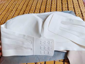 Product Review of Áo Lót Nữ Su Đúc Không Dây Mút Mỏng Nâng Độn Vòng 1 Tạo Khe Không Gọng Chống Xệ Gom Quả Áo Bra Nữ Su Đúc Không Dây Chống Tụt Không Gọng Không Đường May Hạn Chế Lộ Viền Lộ Mỡ Lưng -- VN240301 from t**g 1