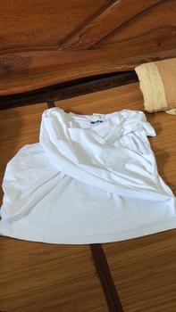 Product Review of Áo thun trễ vai cổ tim bigsize, vải thun borip co giản mềm mịn mát dành cho nữ chubby (60-95kg) A240 from H**n 0