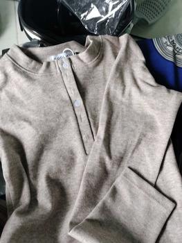 Product Review of Áo thun dài tay xẻ cúc chất thun gân Hàn dày mịn co giãn lót cotton Coolme Nữ Top from D**u V**🐽 1