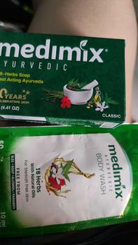 Product Review of Xà Phòng Medimix 18 Loại Thảo dược Ayurveda Tác Động Nhanh 125g Dưỡng Body Skincare from B**n 0