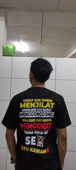 Product Review of Kaos Dekat Gak Harus Menjilat Gak Bahaya Ta Premium Katun Combed Distro 24s Nyaman from D**6 0