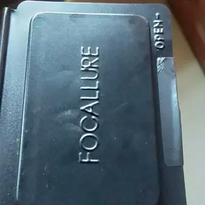 [Clearance] FOCALLURE 3D Highlighter Contour DIY Palette Fine Powder Pro-Palette