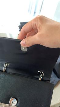 Product Review of Túi Xách Nữ Đeo Chéo Bag Clutch Đi Tiệc Cầm Tay Quai Kiềng Đính Đá BlingBling Màu Đen Màu Bạc Sang Chảnh Kèm Dây Xích Size 18 HÀNG CHUẨN QC Nhung Kem tuixach  thoitrang Khô sạch Nhẫn Đinh from H** X** 1