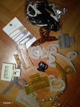 Product Review of 67pcs Hair Clips Hair Clamps Ponytail in Assorted Designs Christmas gifts New year gifts from Y**🌻 0