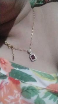 Product Review of Kalung Wanita Titanium Lapis Emas Plus Liontin kotak  Hijau merah Anti Karat Gold from H**3 0